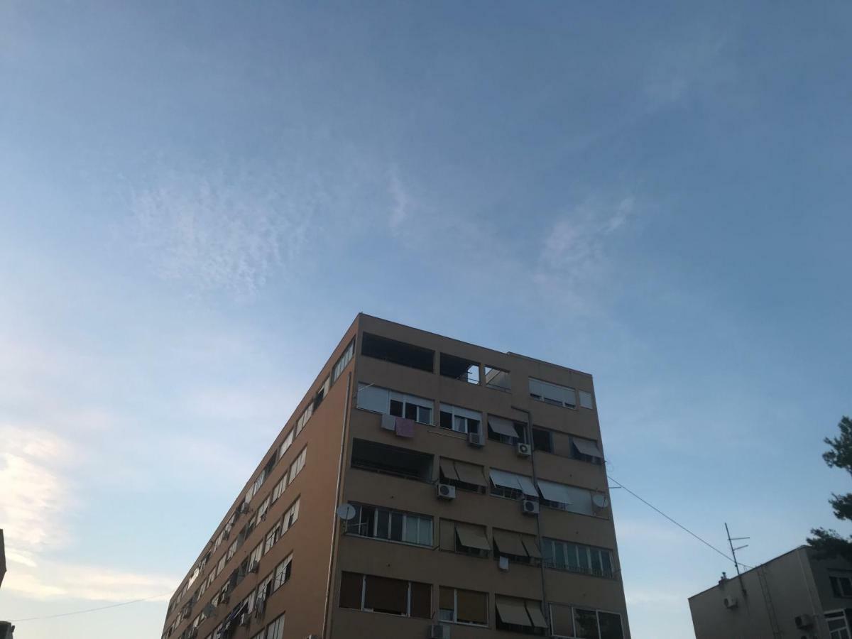 Luxury Split Apartment With View Екстер'єр фото